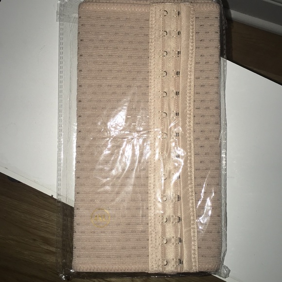 LAST: BEIGE 4XL NWOT Waist Trainer Belt Cincher - Picture 3 of 5